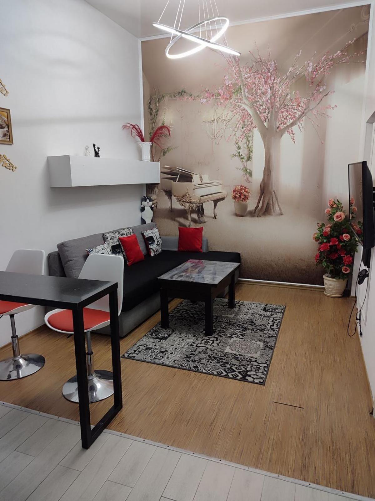 London Apartment, Odessa Экстерьер фото